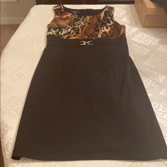 Classy dress - Picture 1 of 6